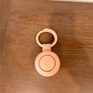 Hatch Peach Baby Sound Machine